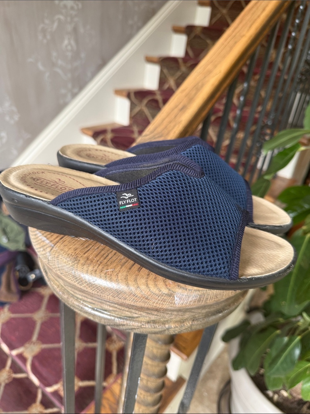 FLYFLOT navy ladies slip on shoe size 9 1/2 excellent condition
